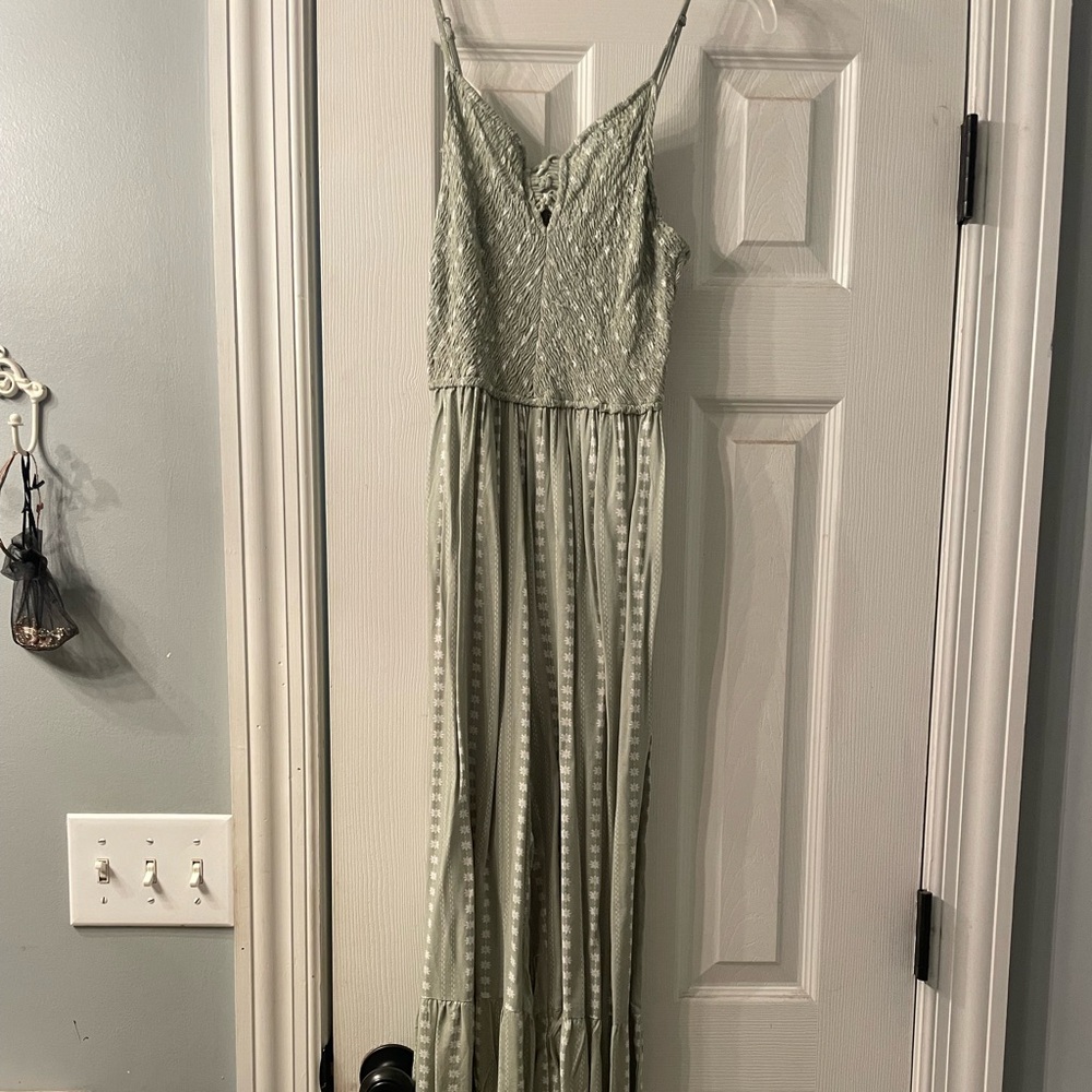 Japna Light Green Sleeveless Jumpsuit